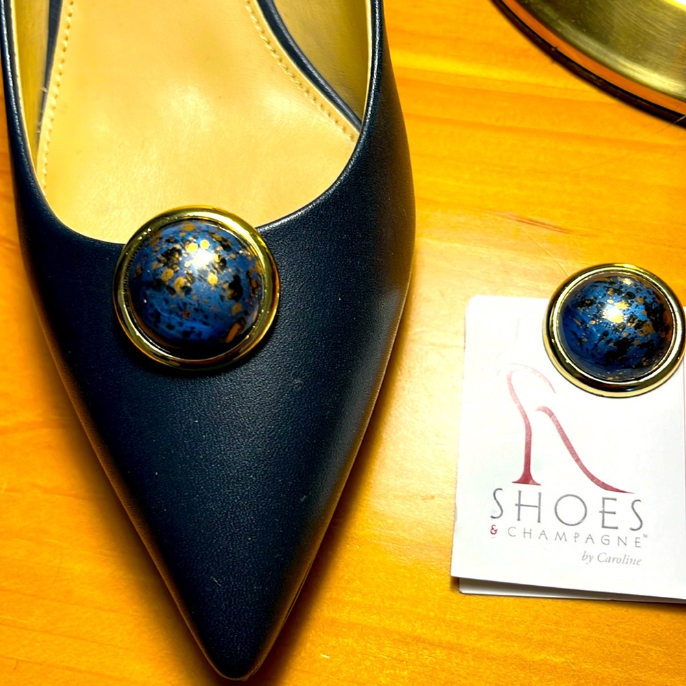 Shoe clips